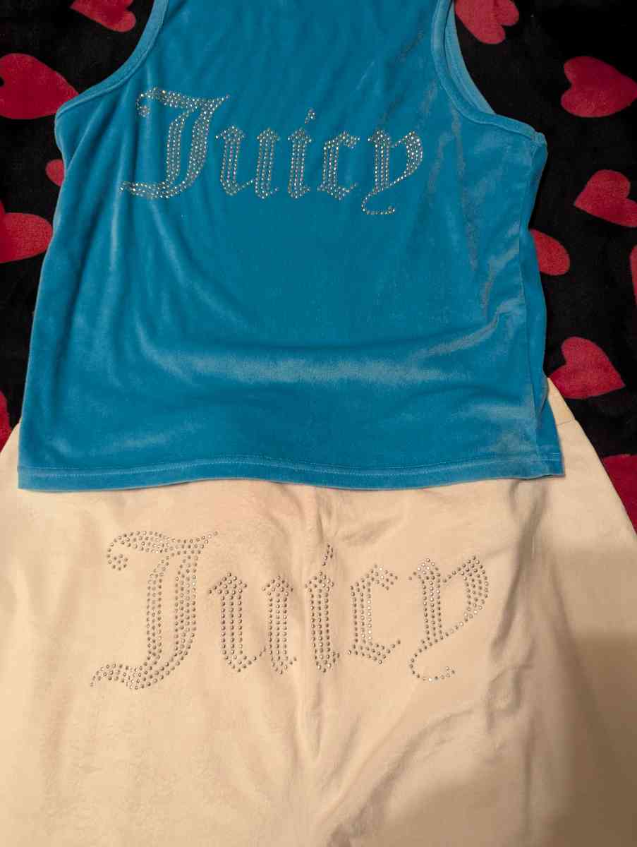 Juicy couture velour track suit blue and white - Neosho, Missouri - FleaMarketBay