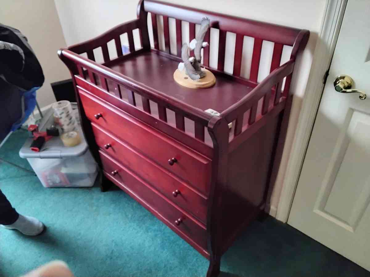 Nice Baby Changing Station with 3 Drawers Very Clean New - Williamstown, New Jersey - FleaMarketBay