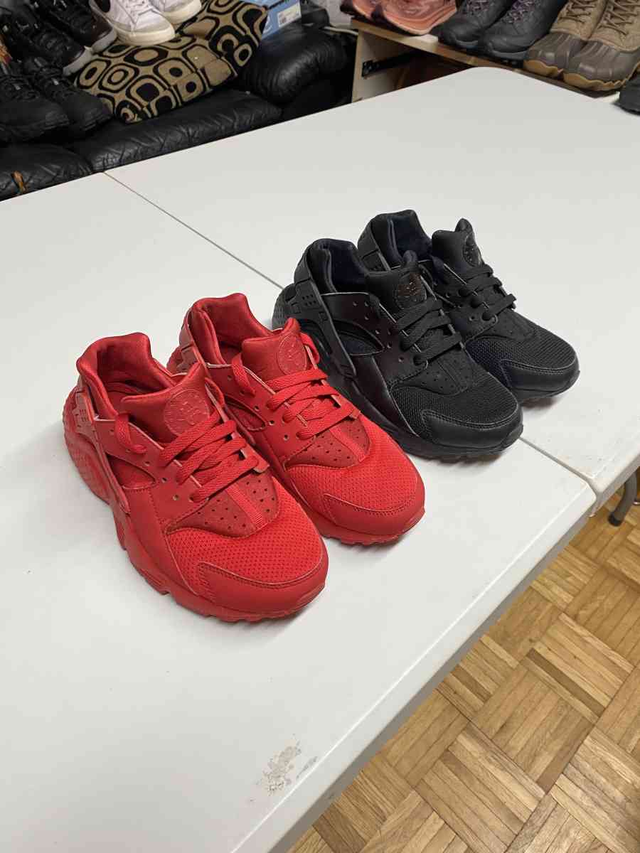 Nike Air Huarache Bundle Black And Red - Frederick, Maryland