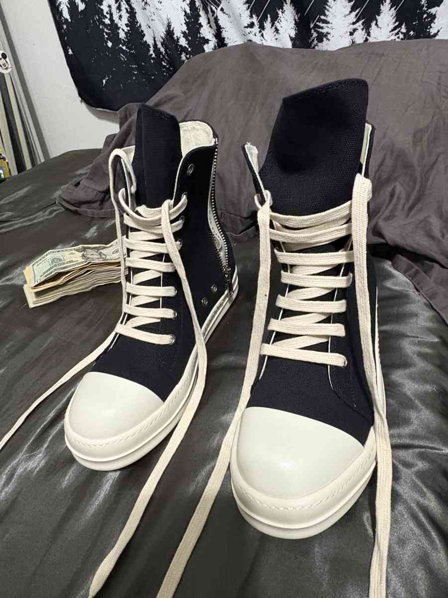 Rick Owen ramones - Altamonte Springs, Florida - FleaMarketBay