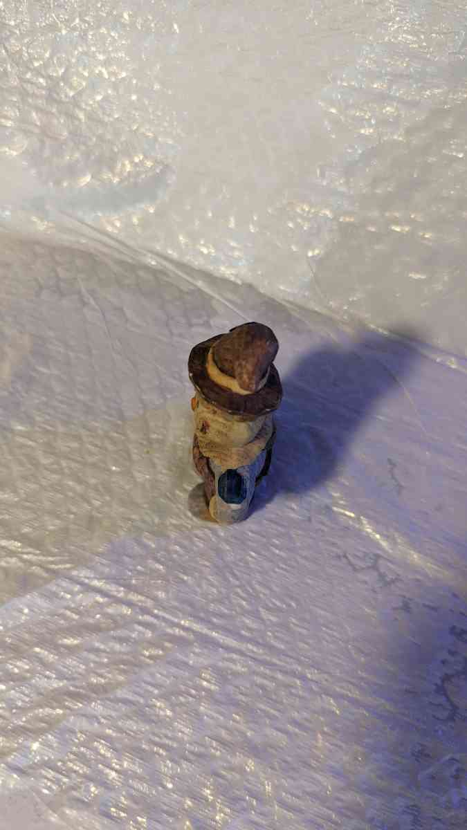 Happy Wood Scarecrow has a couple of Pumpkins and a little S - Phoenix, Arizona - FleaMarketBay