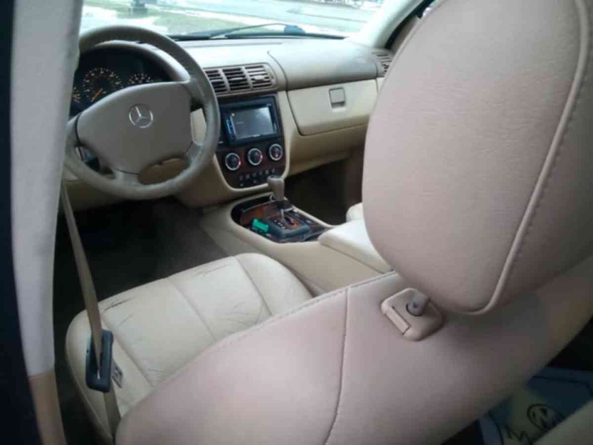 2005 Mercedes Benz ML350 - Indianapolis, Indiana - FleaMarketBay