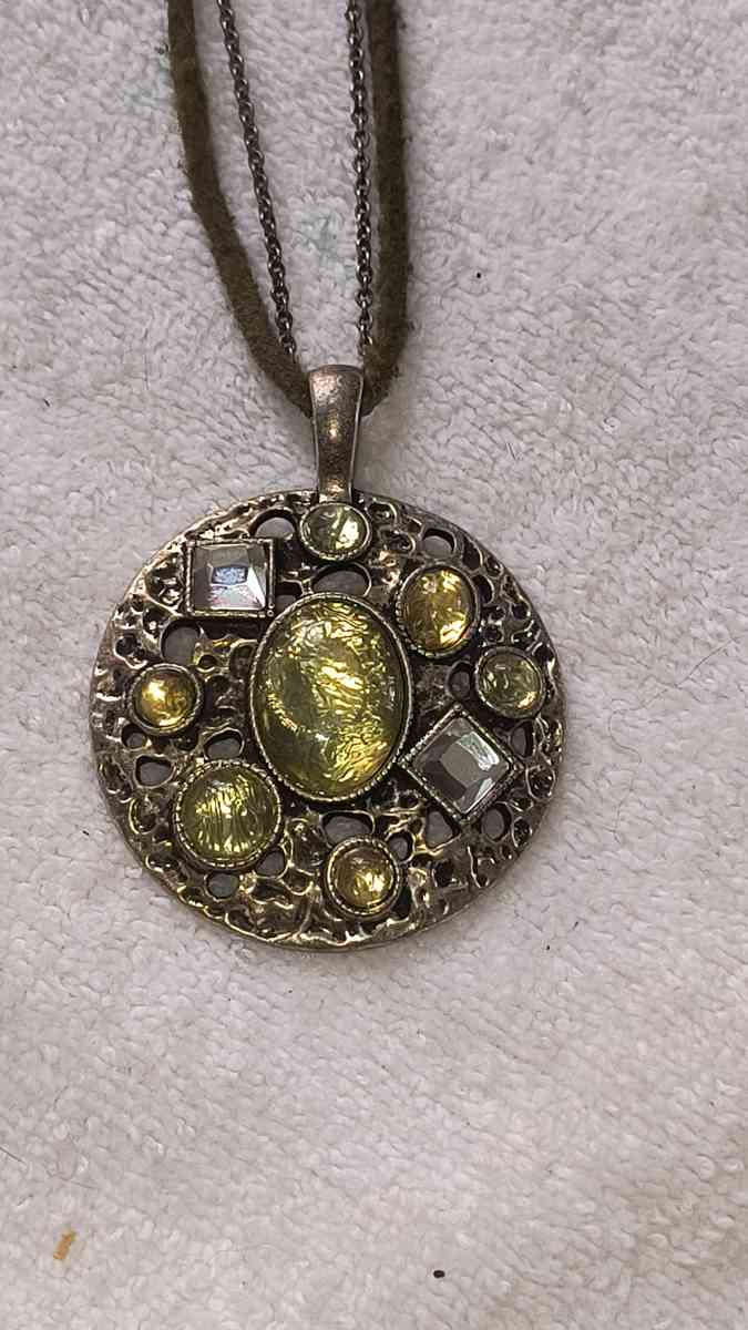 Lia Sophia Necklace - Greenville, Illinois - FleaMarketBay