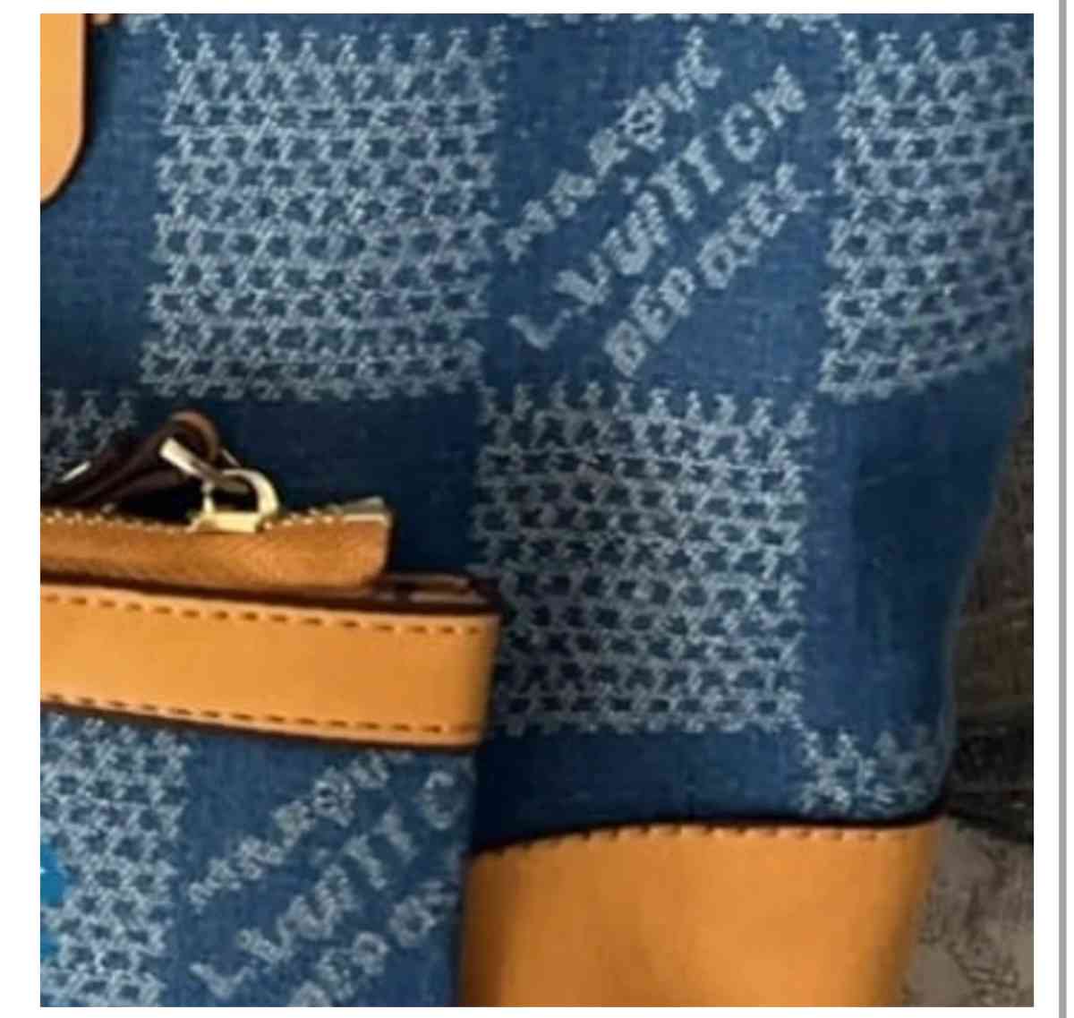 Tote Bag Set - Agency, Missouri - FleaMarketBay