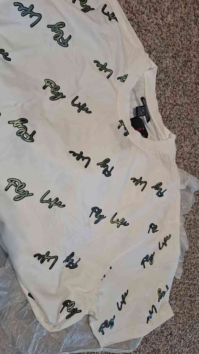 Premium mens shirt - Lawrenceville, Georgia - FleaMarketBay