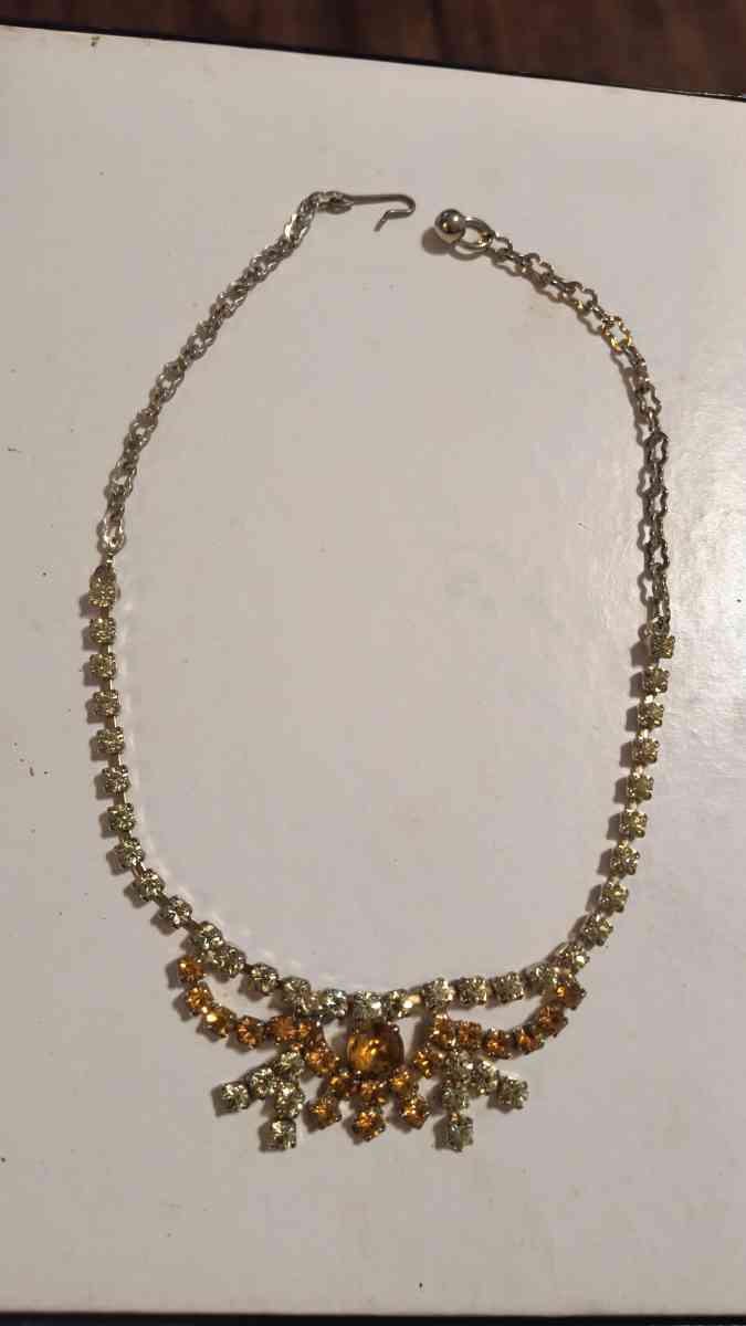 Citrine Gemstone Necklace - Greenville, Illinois - FleaMarketBay