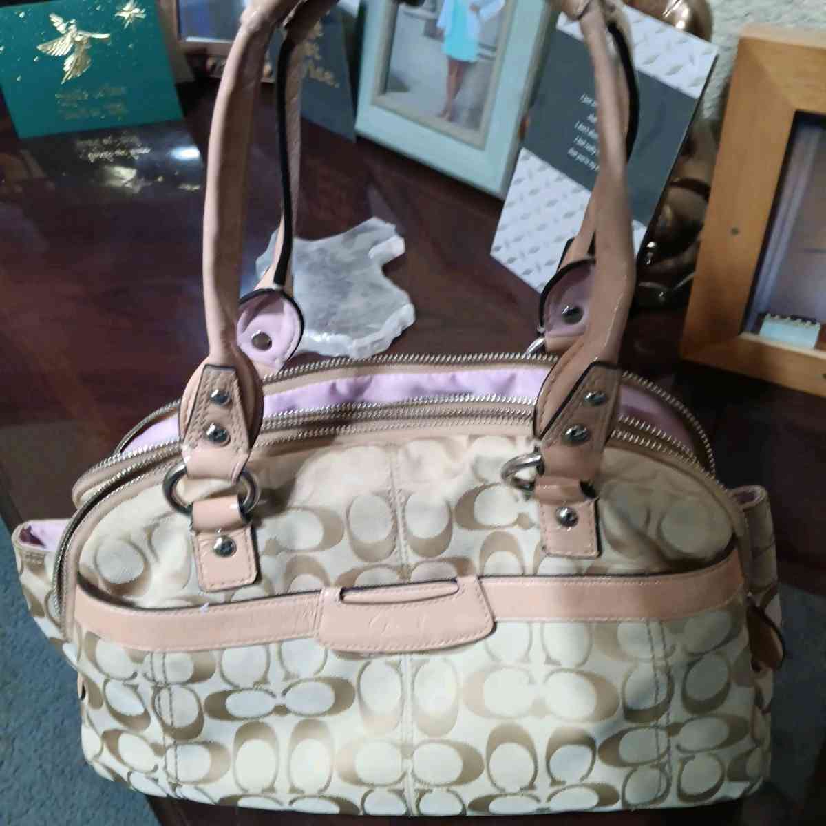 2 coach purses - Abilene, Texas - FleaMarketBay