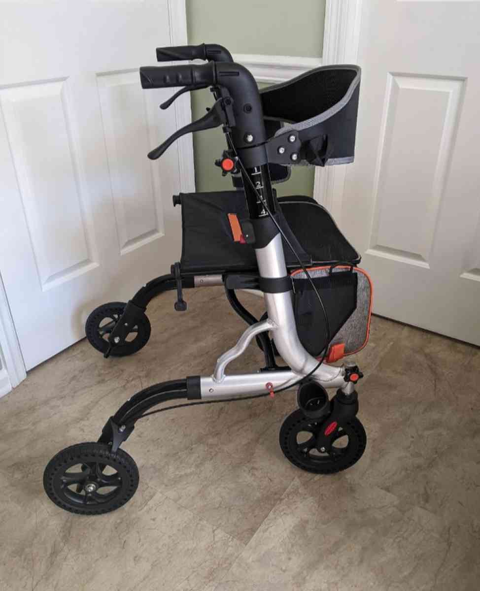 All terrain Rollator Walker Foldable Seat Light - New York, New York - FleaMarketBay