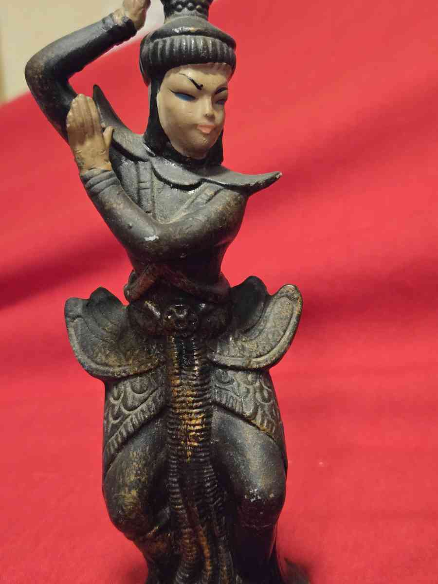 oriental ceramic figurines - Richmond, California - FleaMarketBay