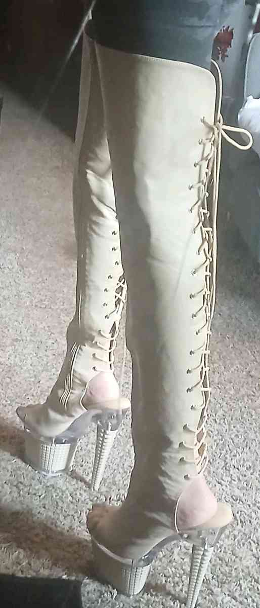 boots - Goddard, Kansas - FleaMarketBay