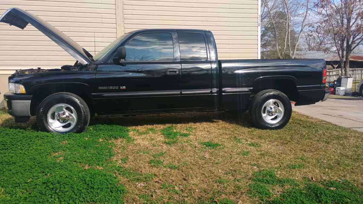 Dodge ram - Conroe, Texas - FleaMarketBay