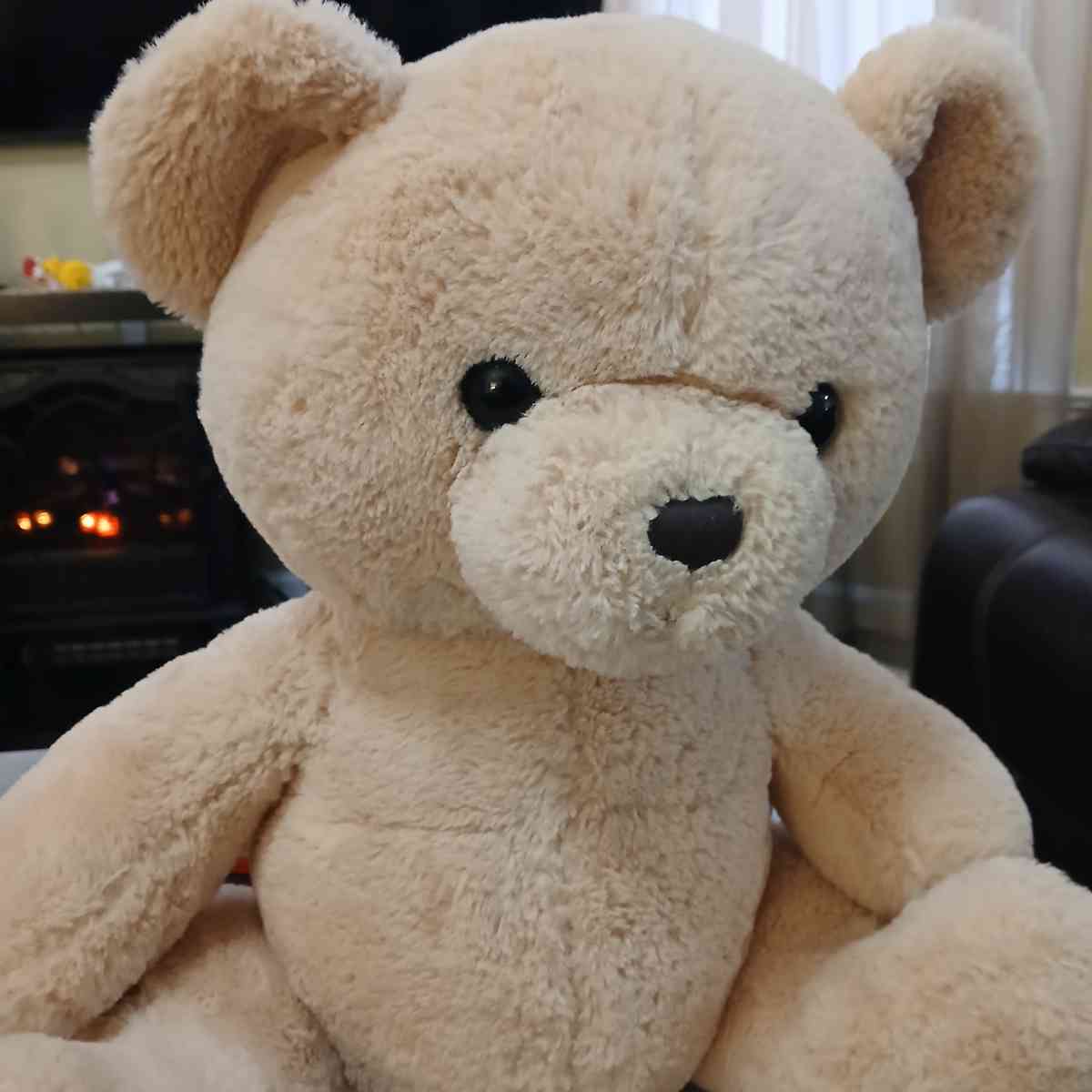 Sitting Teddy Bear with Love Sign 18x12 - Indianapolis, Indiana - FleaMarketBay