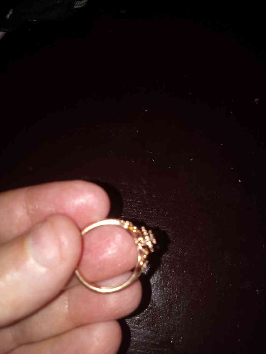 Diamond engagement ring - Wallace, North Carolina - FleaMarketBay