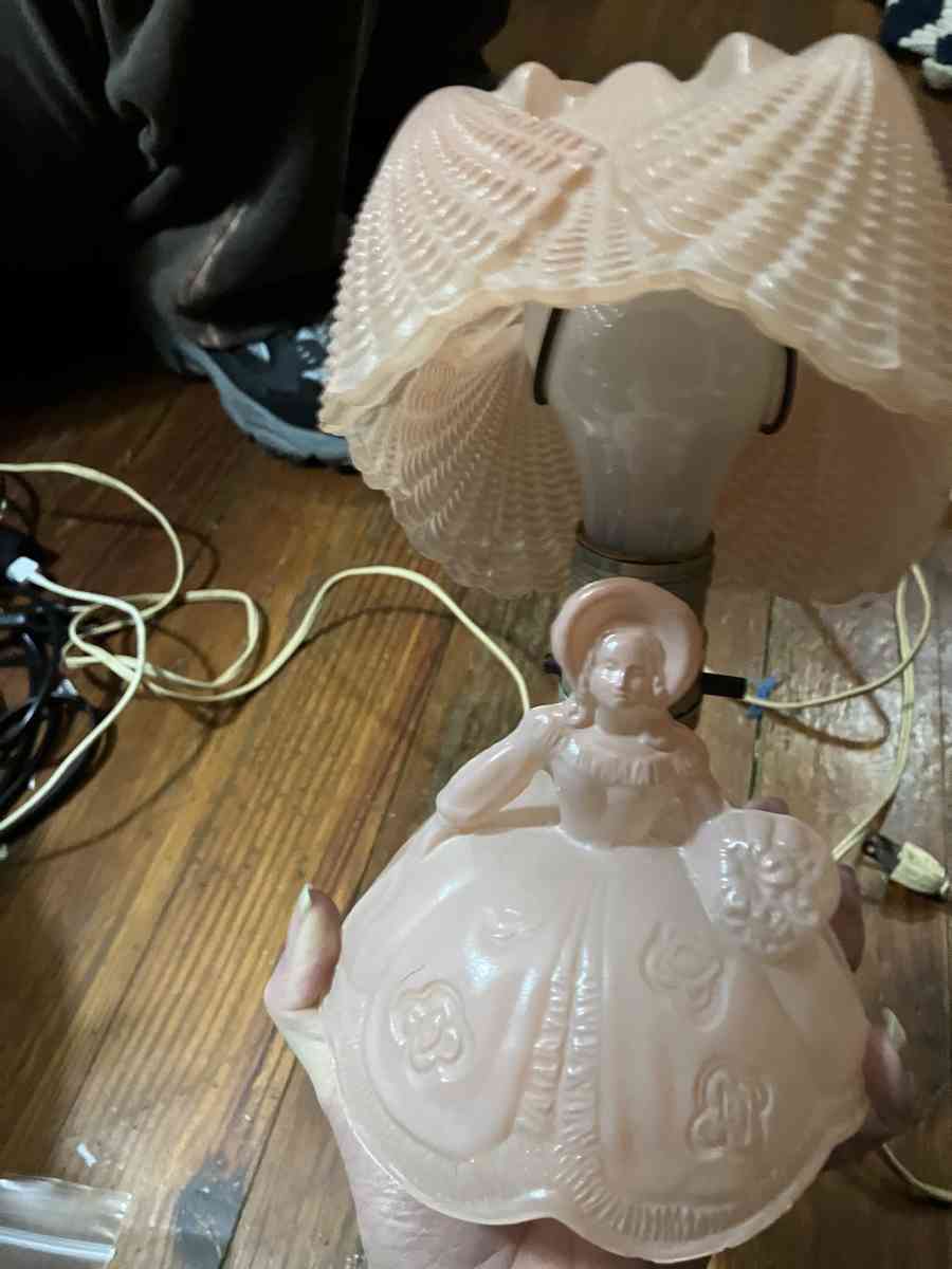 vintage boudoir lamps - Steele, Alabama - FleaMarketBay