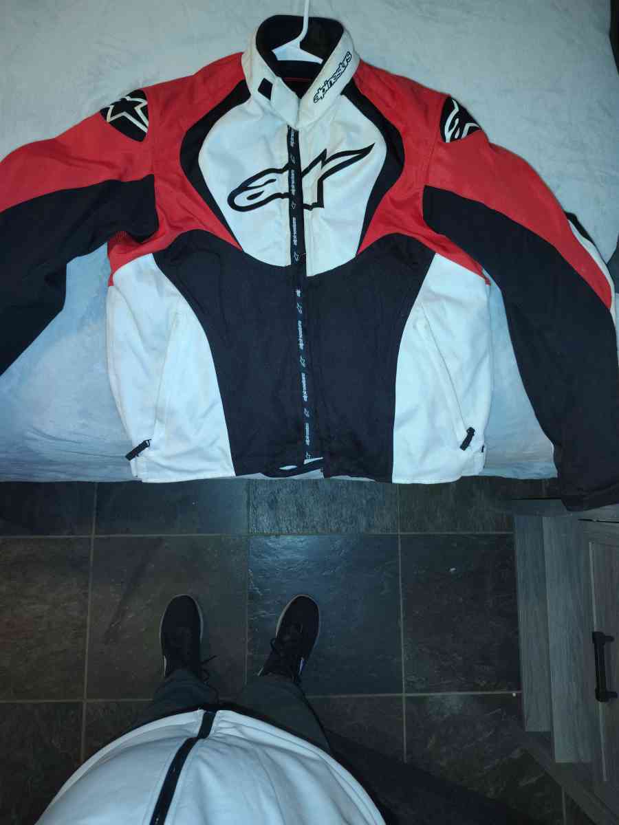 Motorcycle Jackets and Boots - Delhi, California - FleaMarketBay