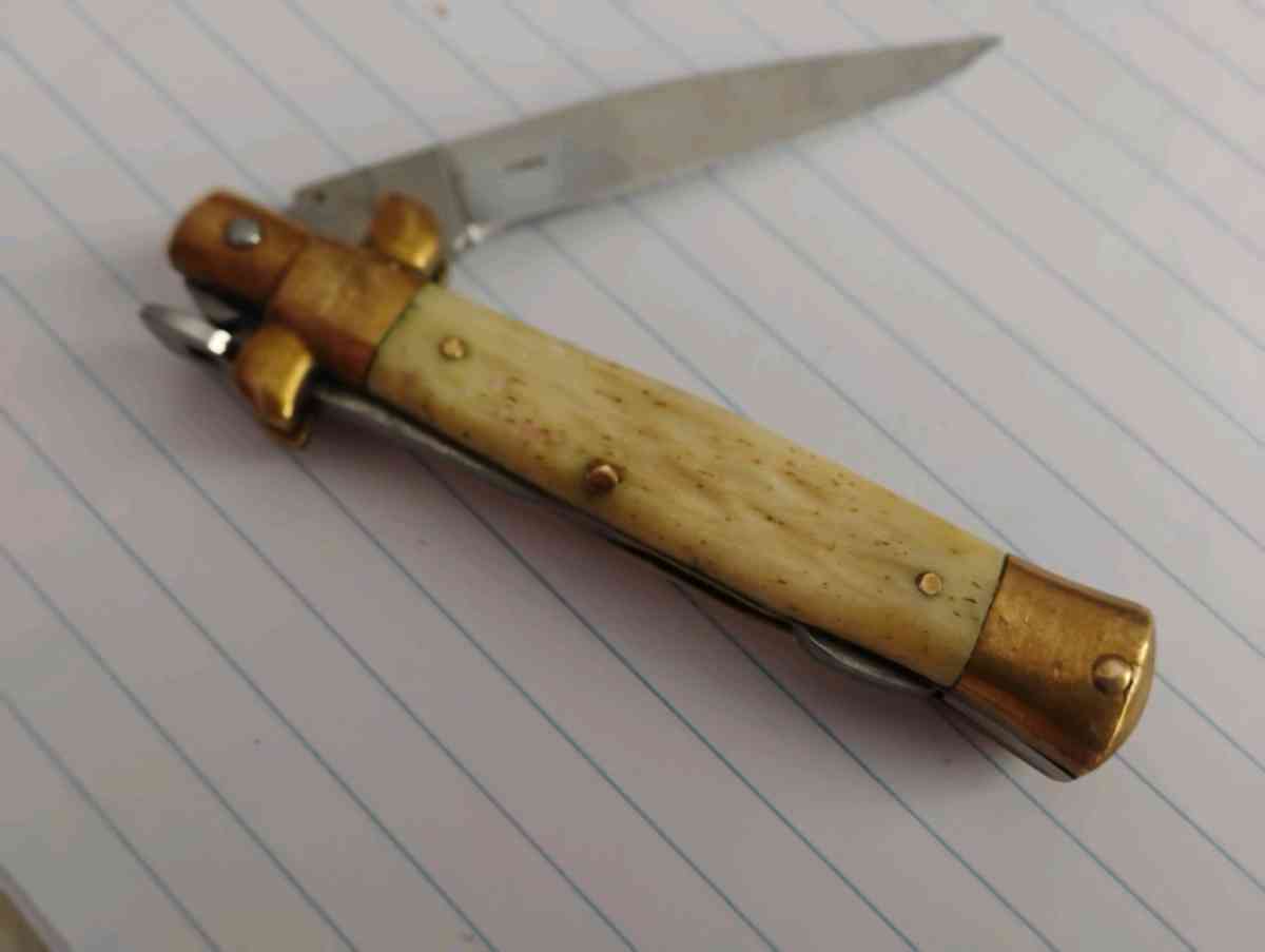 Variety of old knives - Jasper, Alabama - FleaMarketBay