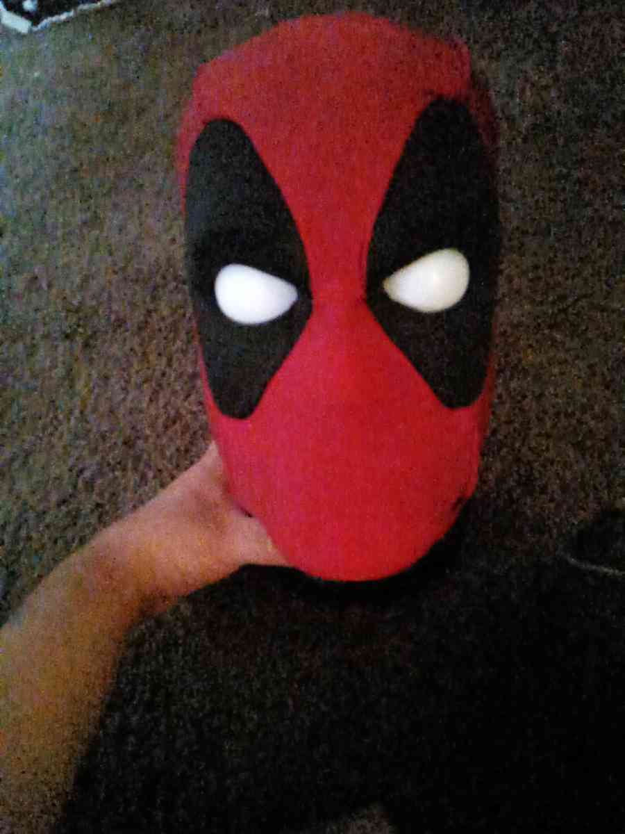 Deadpool interactive talking head - California City, California - FleaMarketBay