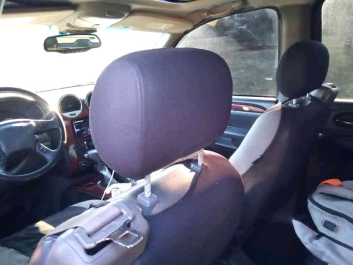 2005 GMC Envoy - Indianapolis, Indiana - FleaMarketBay