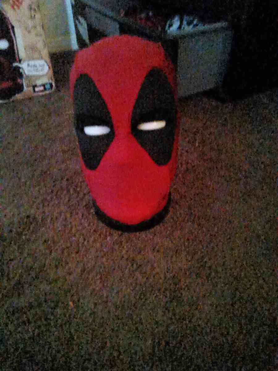 Deadpool interactive talking head - California City, California - FleaMarketBay