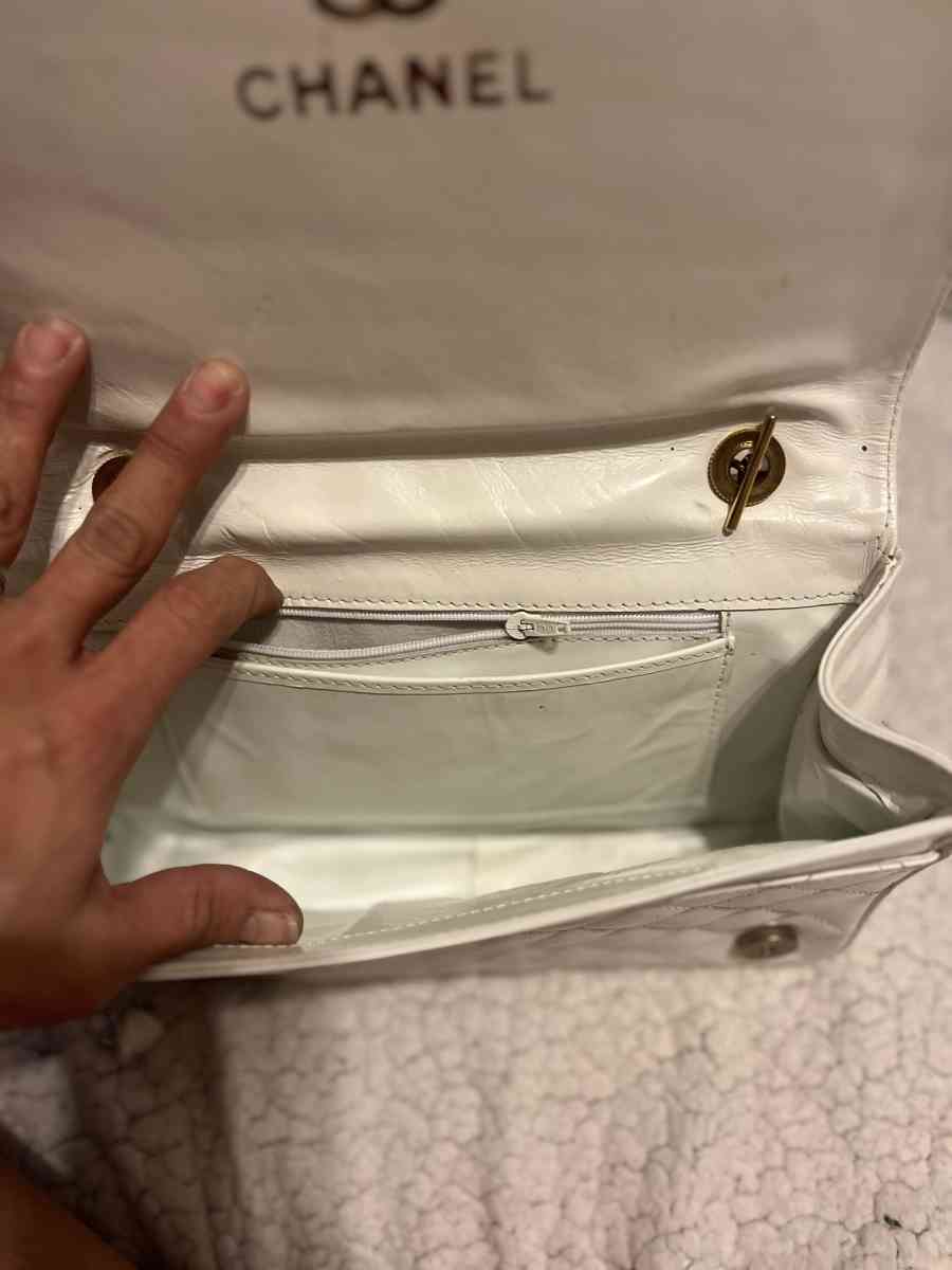 purses - Sacramento, California - FleaMarketBay