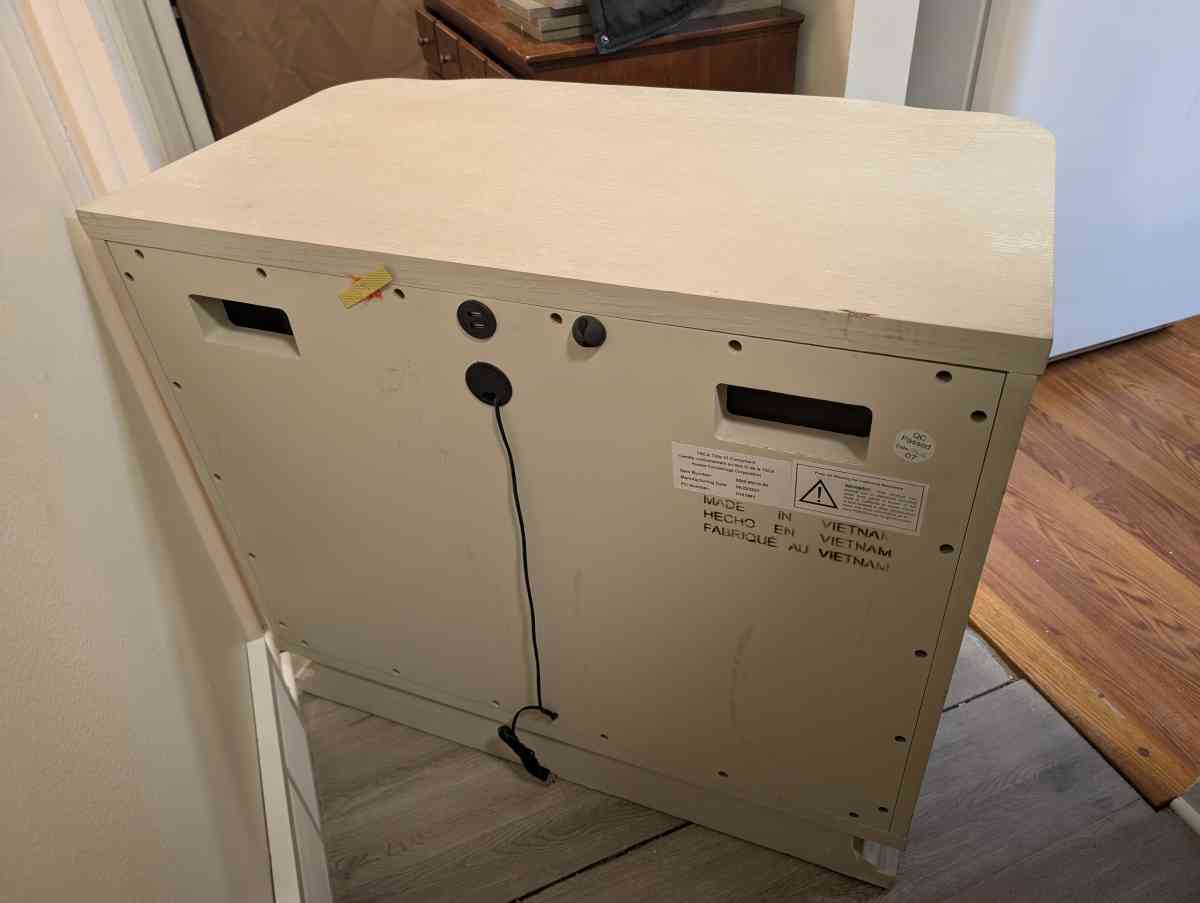 Hooker Furniture 3Drawer Nightstand - Richfield, Ohio - FleaMarketBay