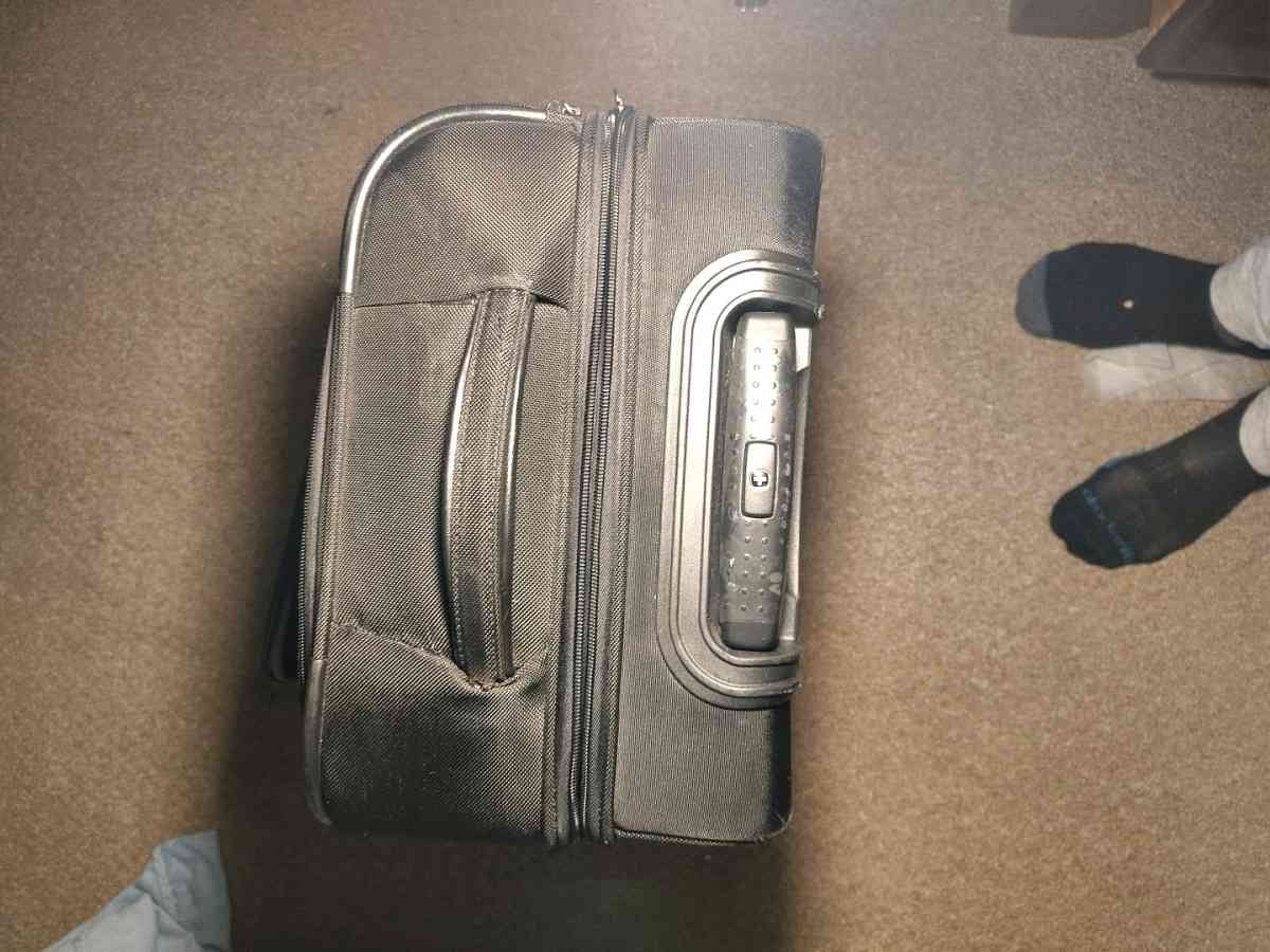 Swiss gear - Toledo, Ohio - FleaMarketBay