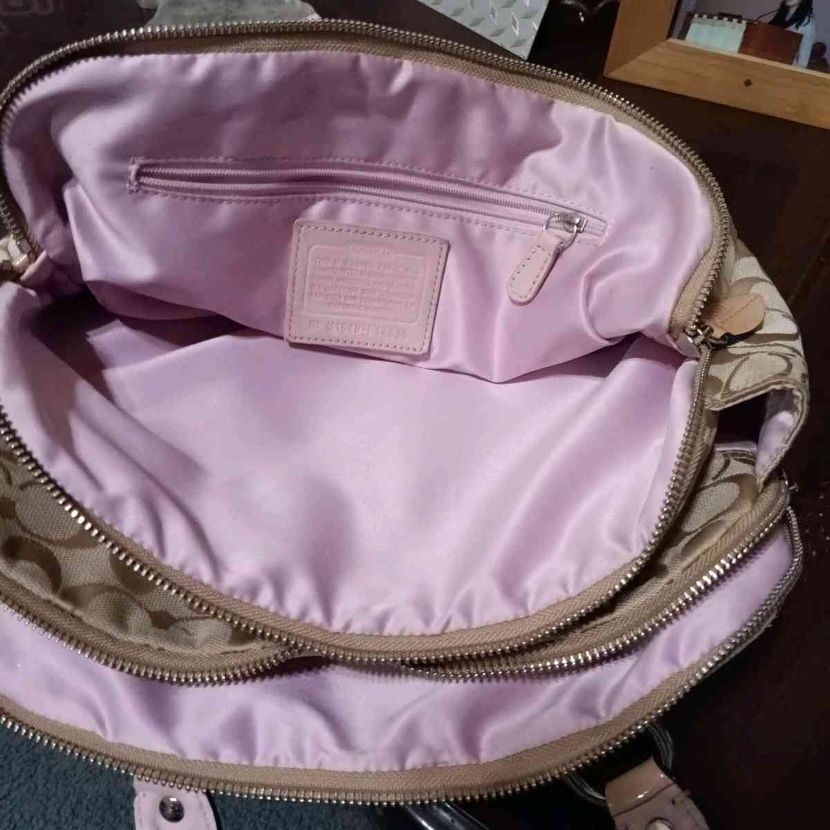 2 coach purses - Abilene, Texas - FleaMarketBay