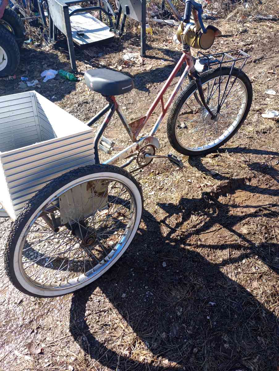 26 inch 3 wheel bike - Ripley, Ohio - FleaMarketBay