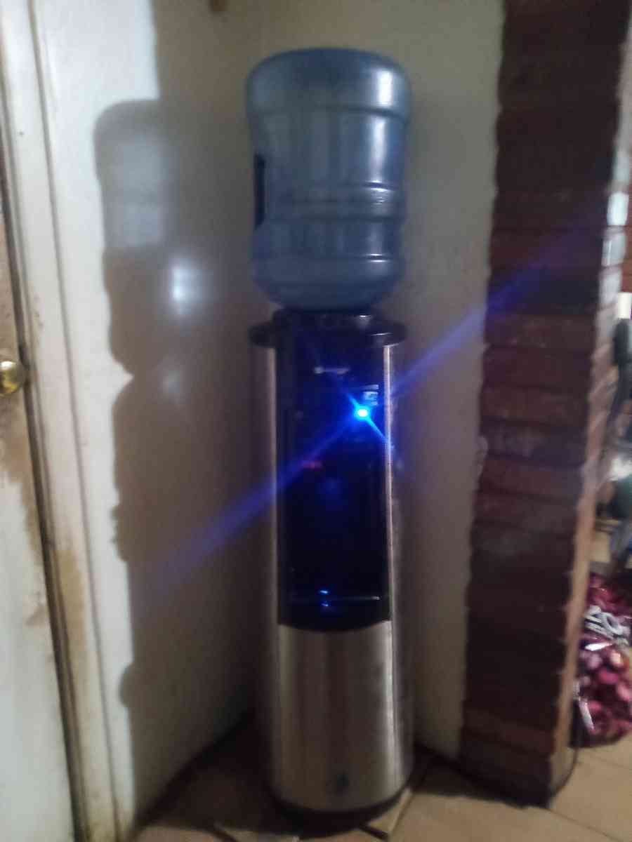 water fountain - Commerce City, Colorado