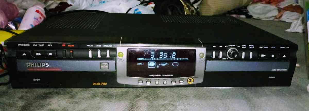 Philips CD Player  Recorder Headphone jack - Long Beach, California