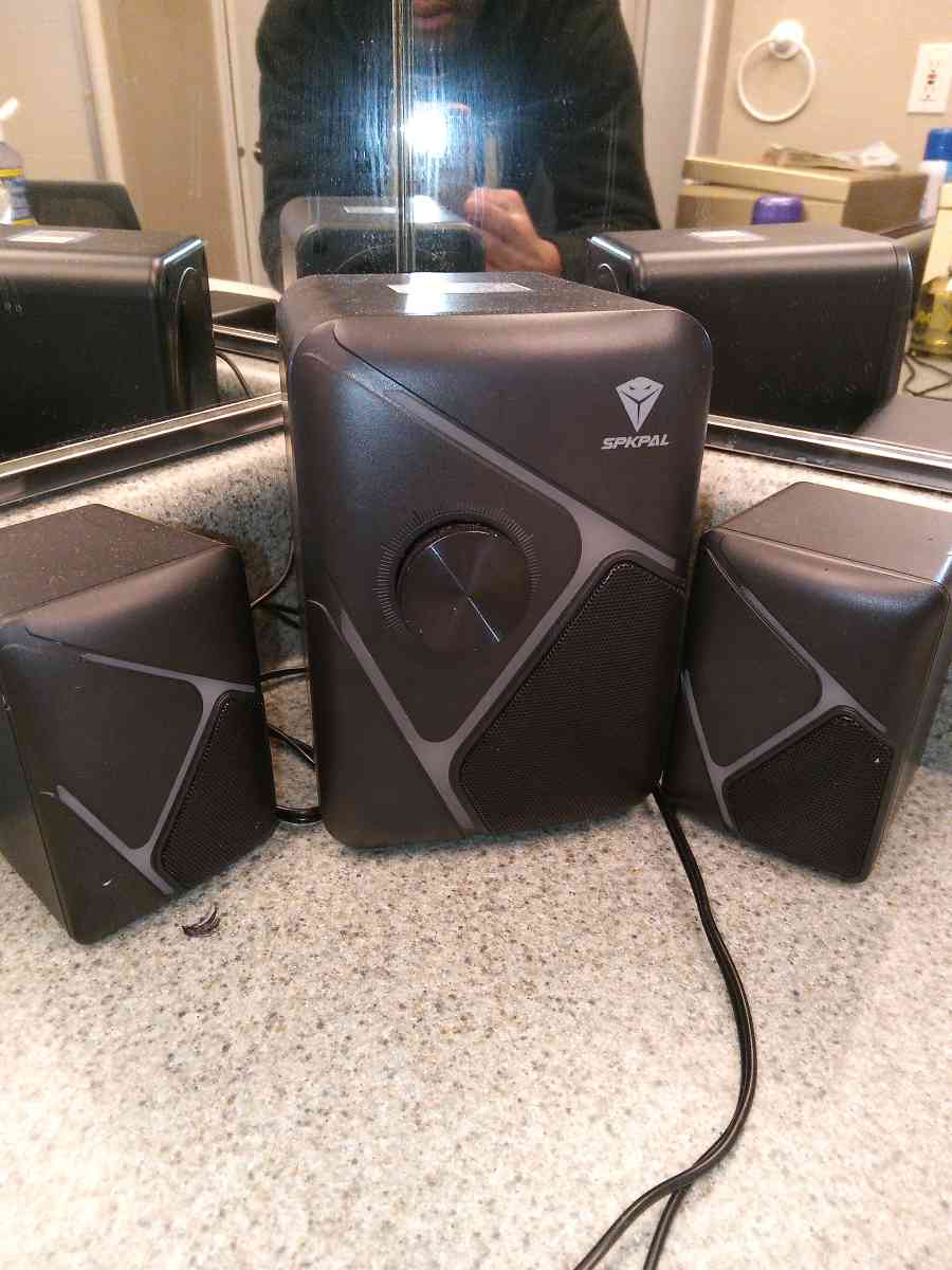spkpal speakers with subwoofer - Tulare, California - FleaMarketBay