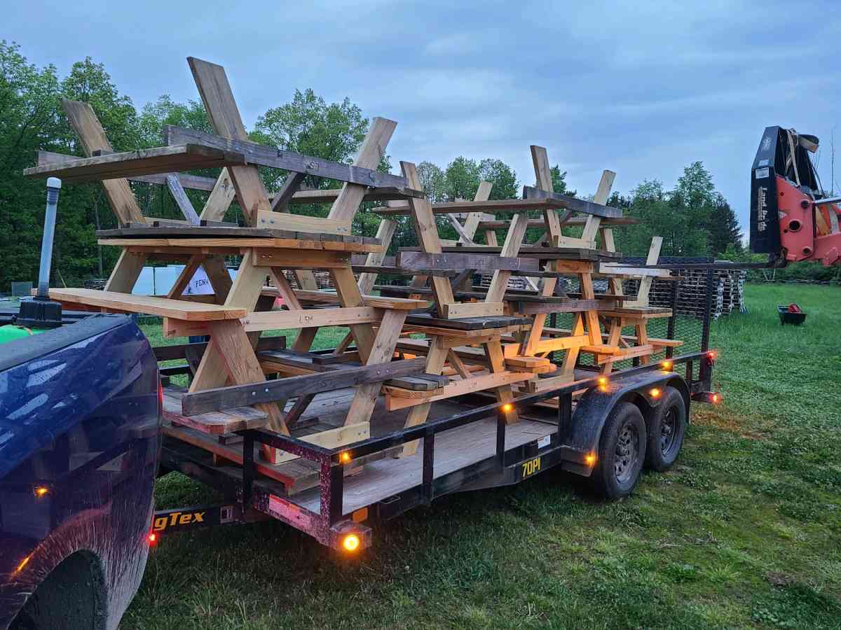 Picnic Tables For Rent - Tunkhannock, Pennsylvania - FleaMarketBay