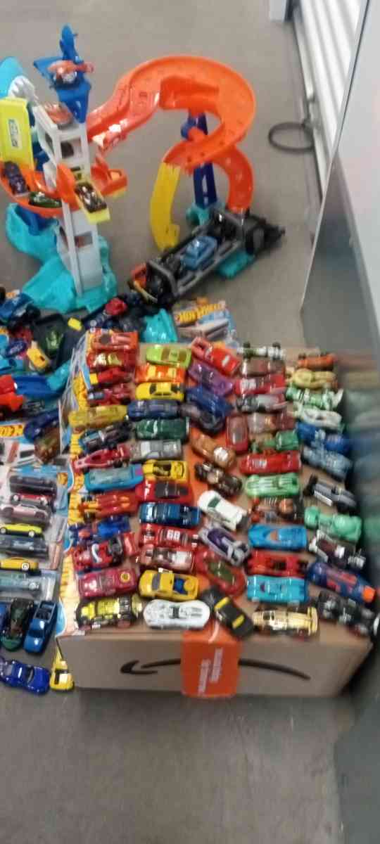 the great collection of toys cars and trucks truckings - Atherton, California - FleaMarketBay
