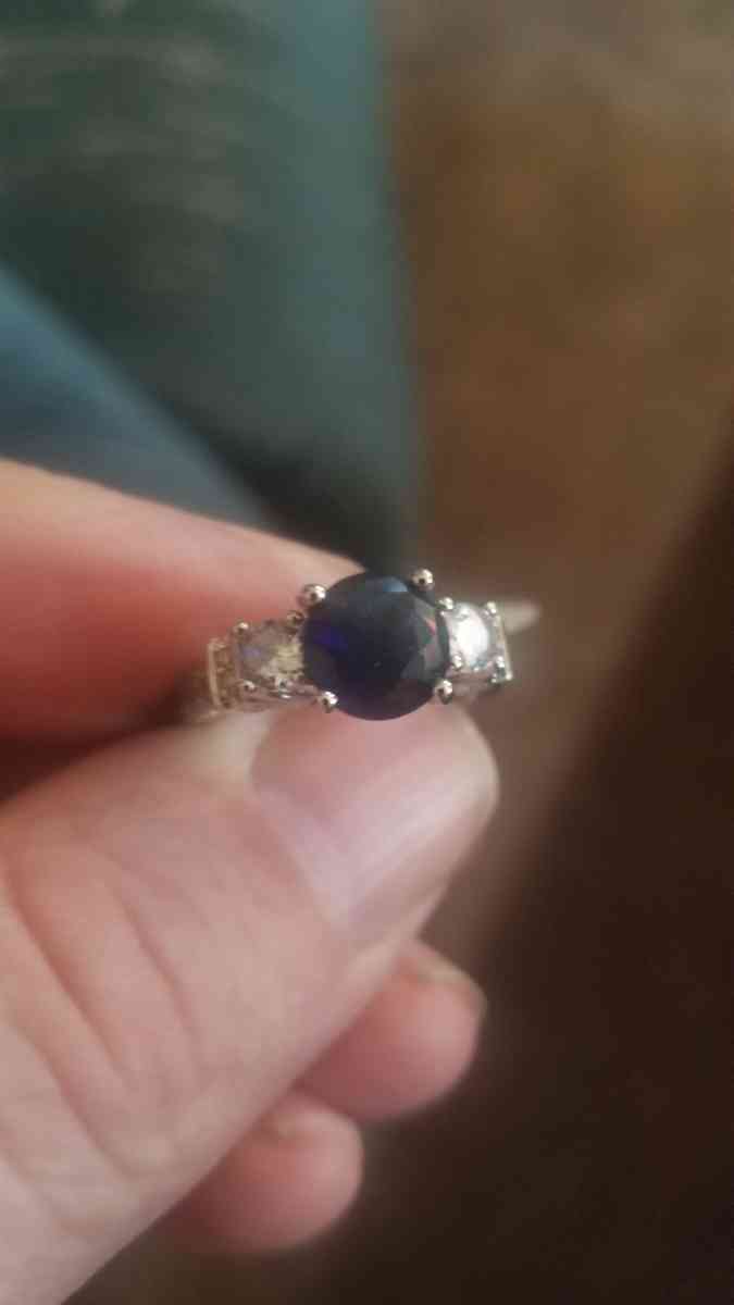 Blue Sapphire Ring - Lowell, Massachusetts - FleaMarketBay