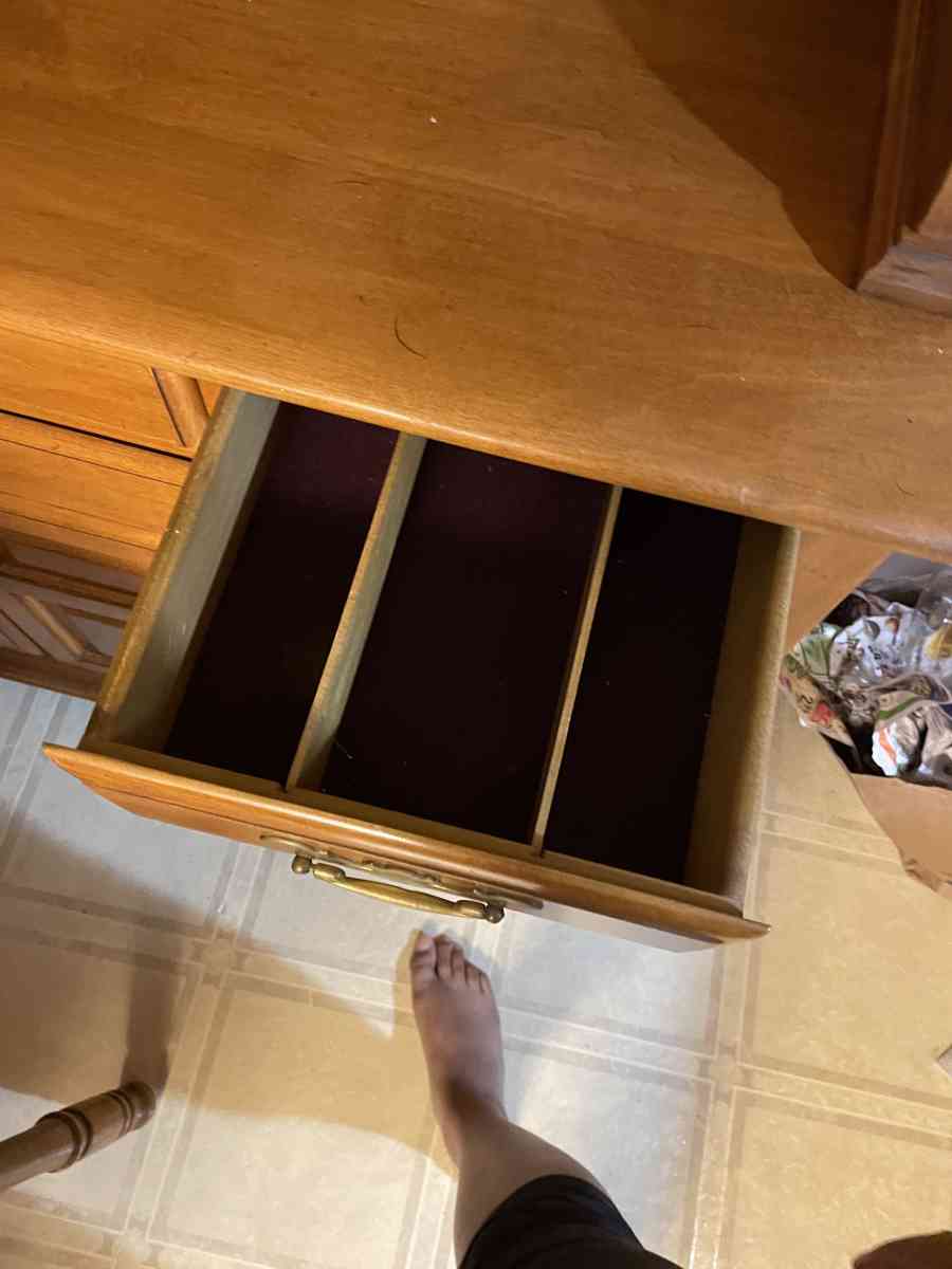 hutch - Burlington, Wisconsin - FleaMarketBay