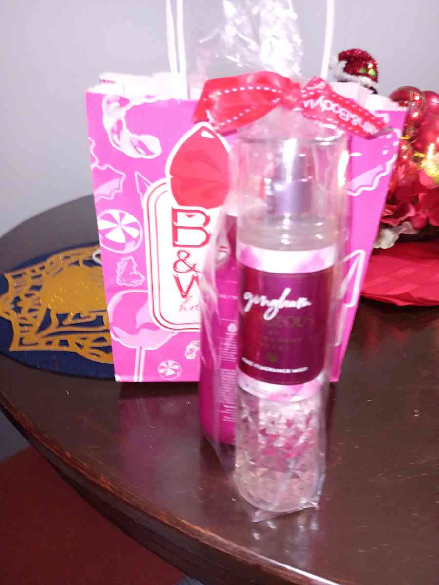 BATH AND BODY WORKS SET OF 2 - Rochester, New York - FleaMarketBay