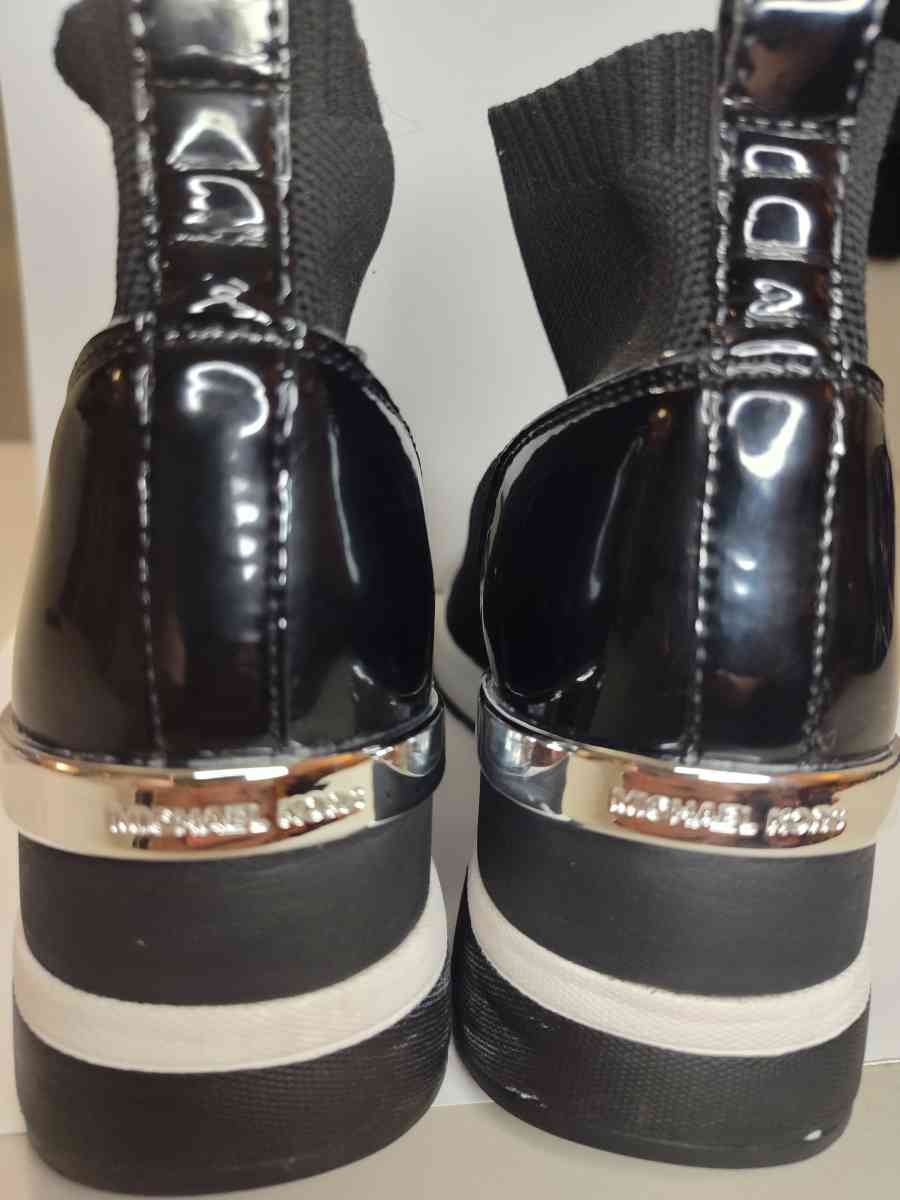 Michael Kors womens - Rockville, Maryland - FleaMarketBay