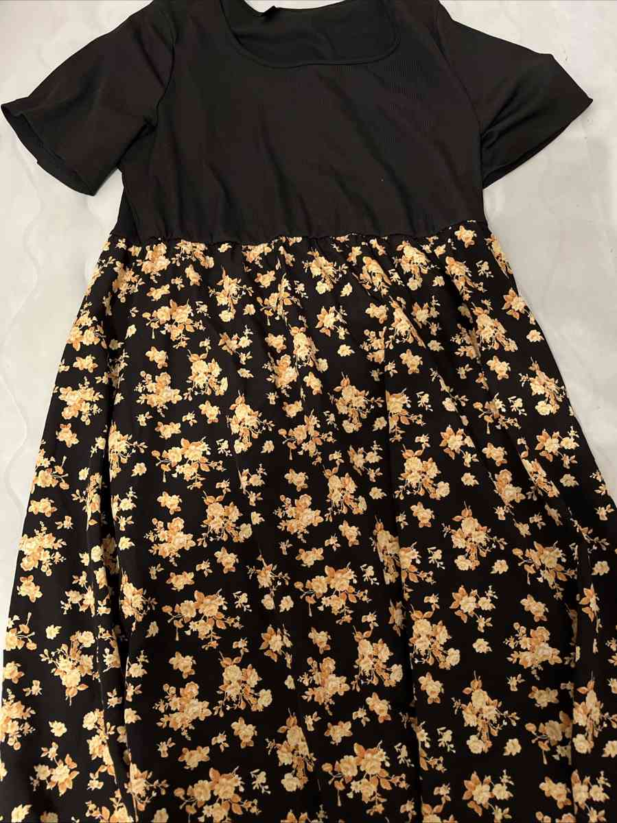black and yellow flower dress