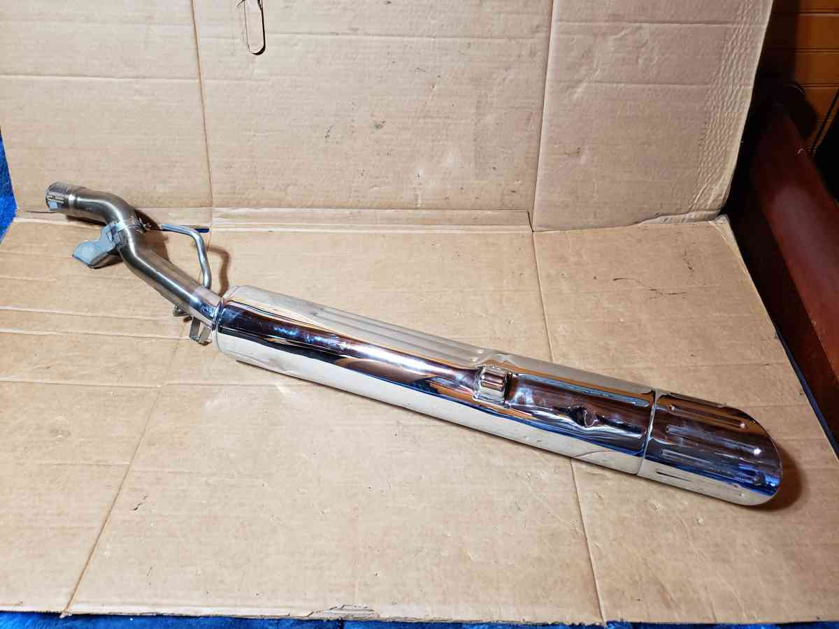 BMW R18  Roctane OEM EXHAUST Muffler Silencer 9829210 - San Antonio, Texas