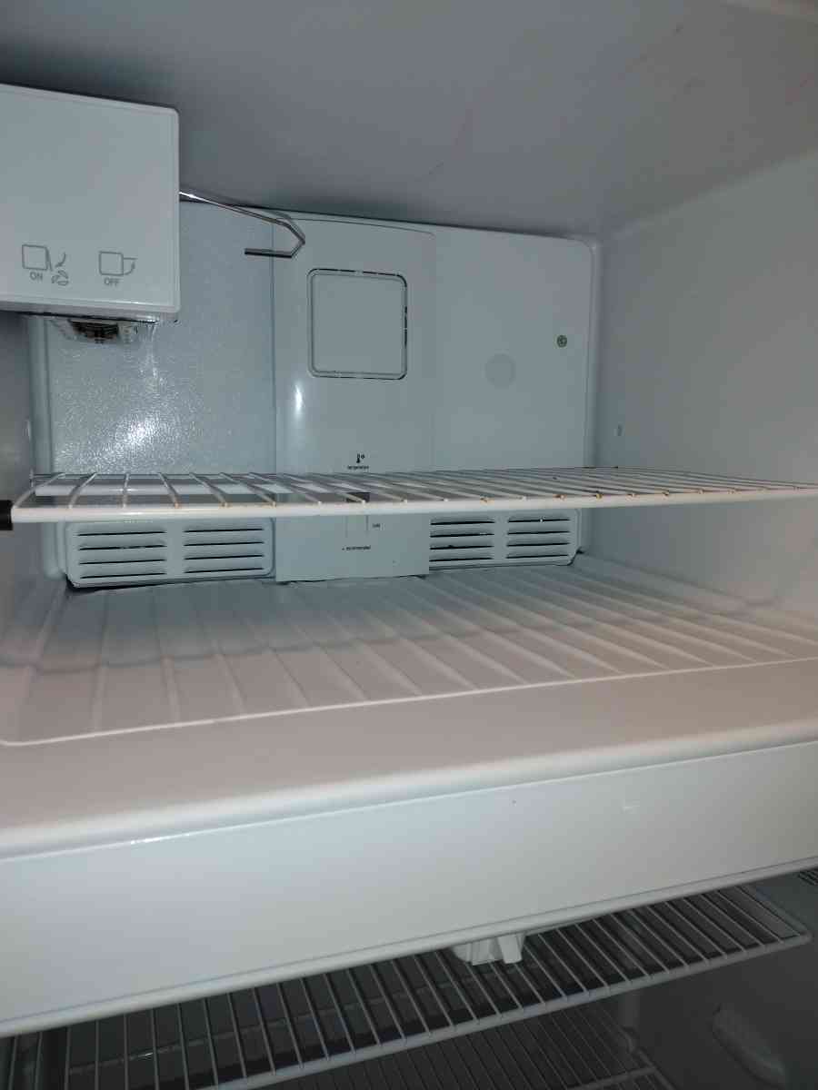 vendo esta Refrigerador esta en excelentes condiciones - Alicia, Arkansas - FleaMarketBay