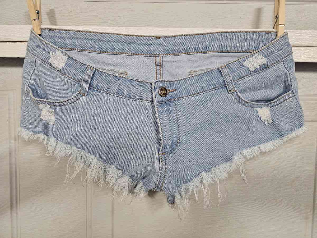 womens shorts - Lubbock, Texas - FleaMarketBay