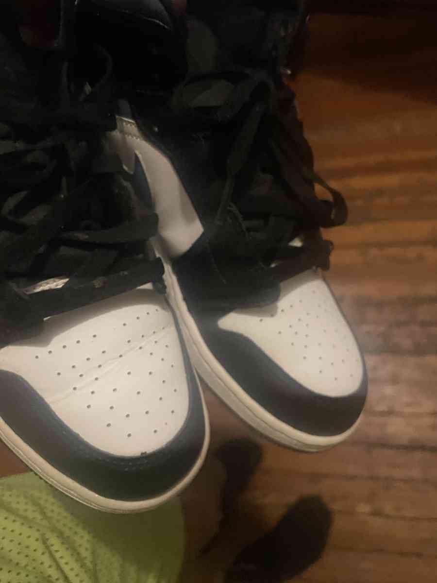 blue black and white nike shoes - Alicia, Arkansas