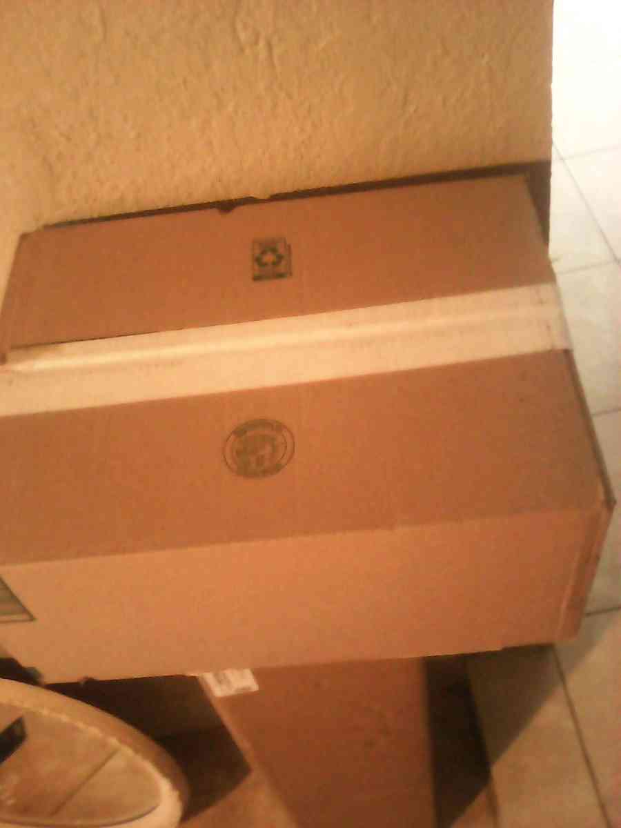 brand new chandelier look like the same in picture - Casselberry, Florida - FleaMarketBay