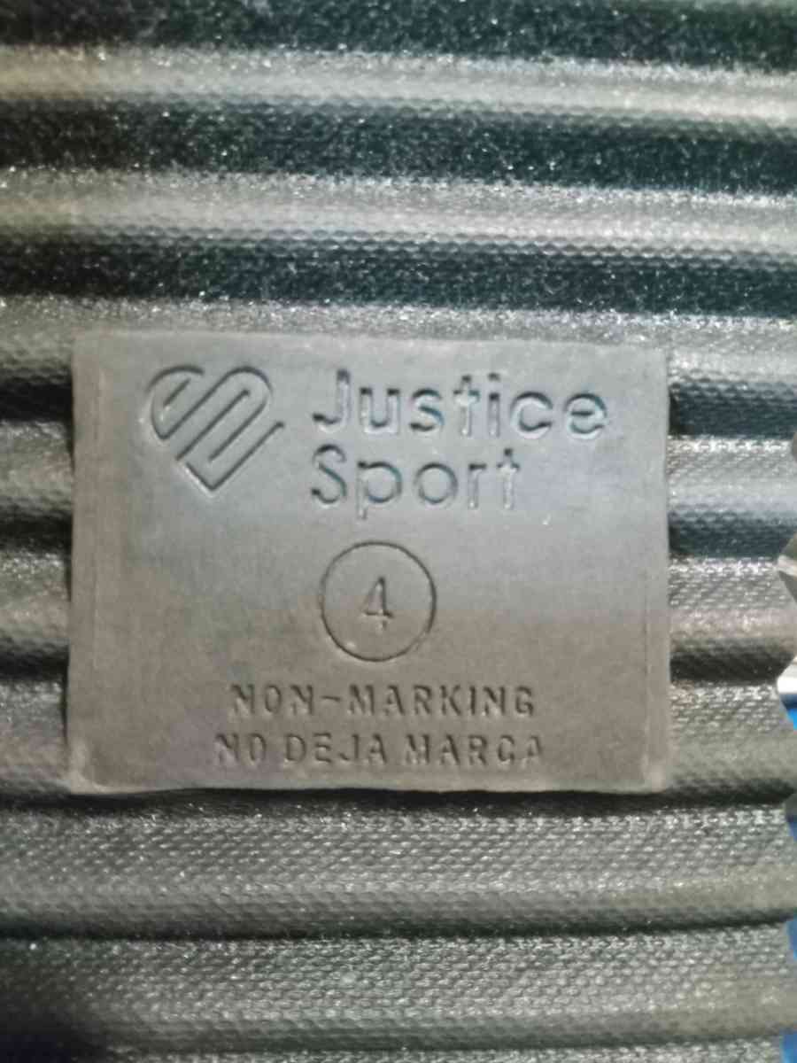 Girls High Tops - Indianapolis, Indiana - FleaMarketBay