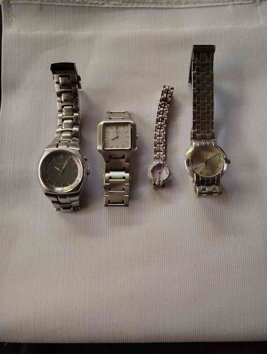 4 watches - Toledo, Ohio