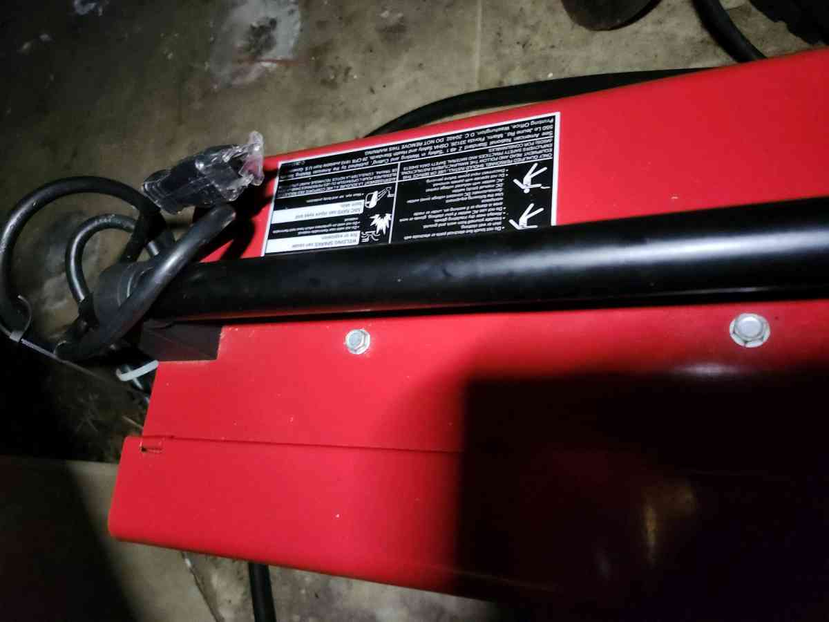Lincoln Electric 90amp fluxcore 110v welder - East Wareham, Massachusetts - FleaMarketBay