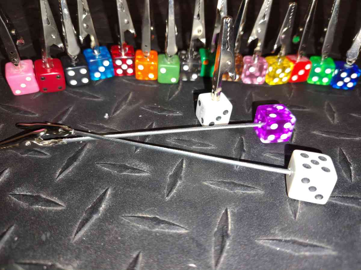 Dice Clips x1 10 or X2 15 bucks - University Place, Washington - FleaMarketBay