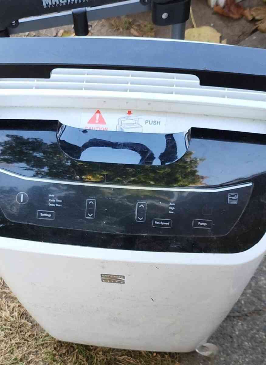 Kenmore portable dehumidifier in great condition - Stratford, Connecticut