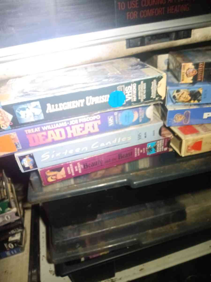 VHS MOVIES - Bakersfield, California - FleaMarketBay
