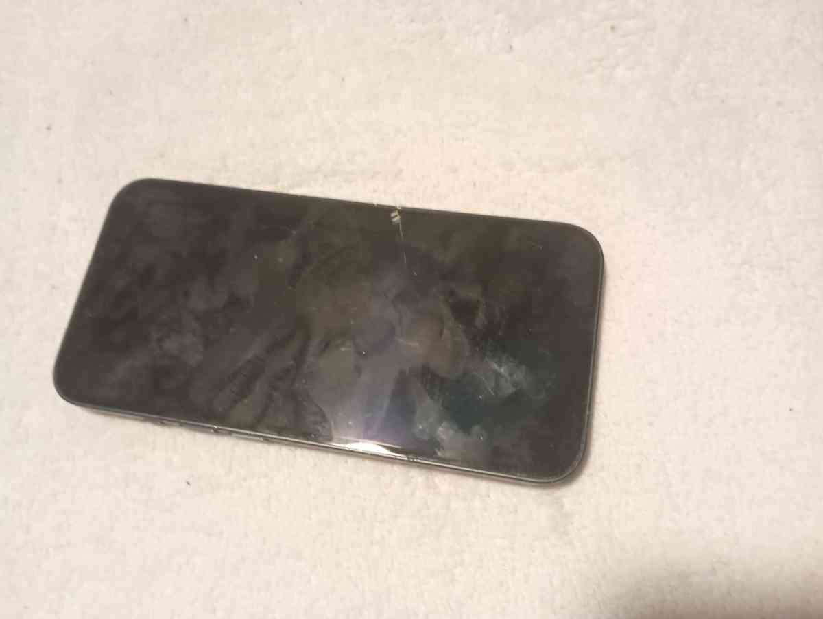 iPhone - Kissimmee, Florida - FleaMarketBay